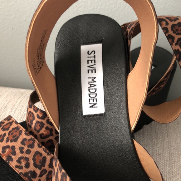Leopard Steve Madden summer shoes bought from DSW, never worn. - Picture 2 of 3